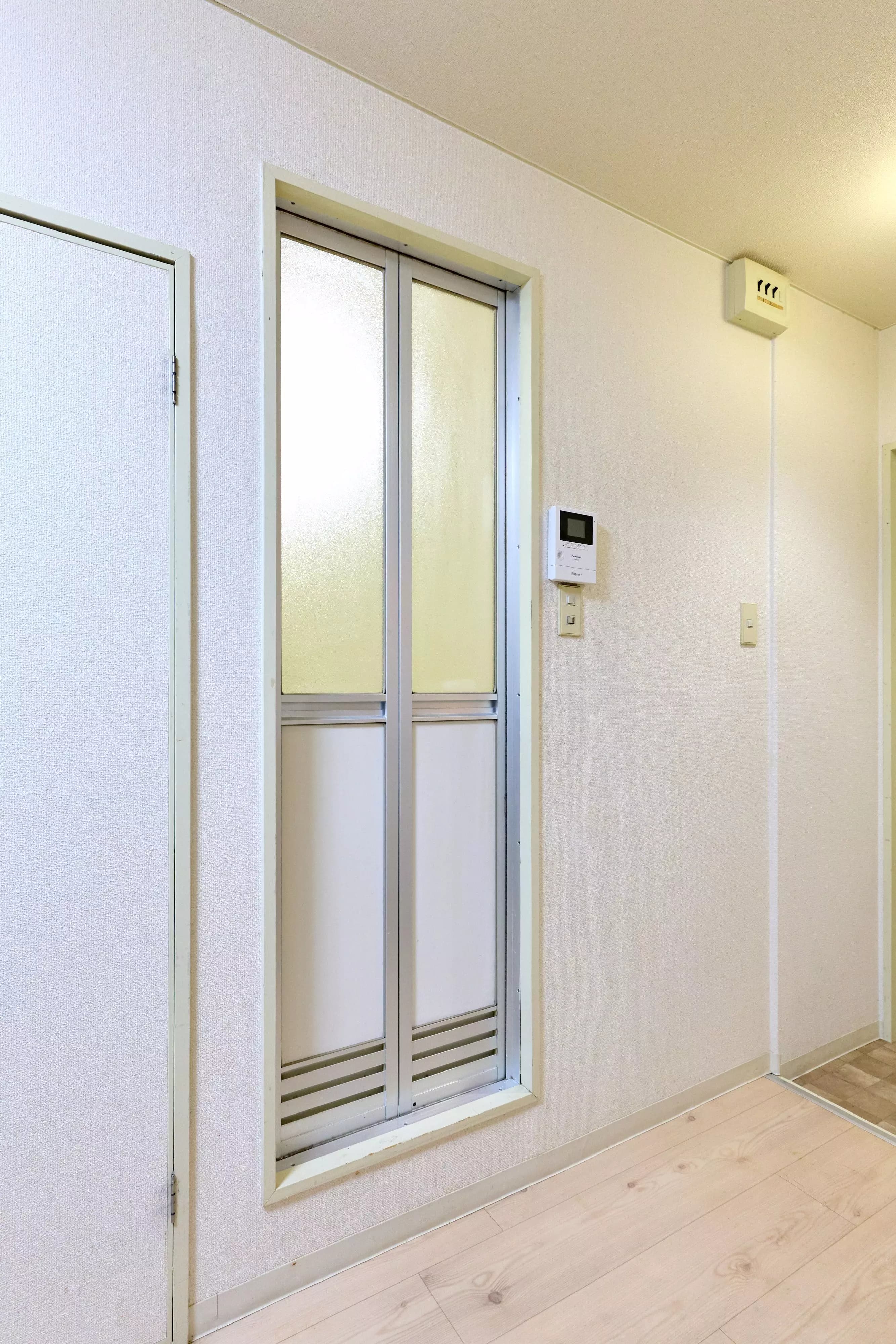 AP909 K'S Court Riverside Aikawa 302 photo 3