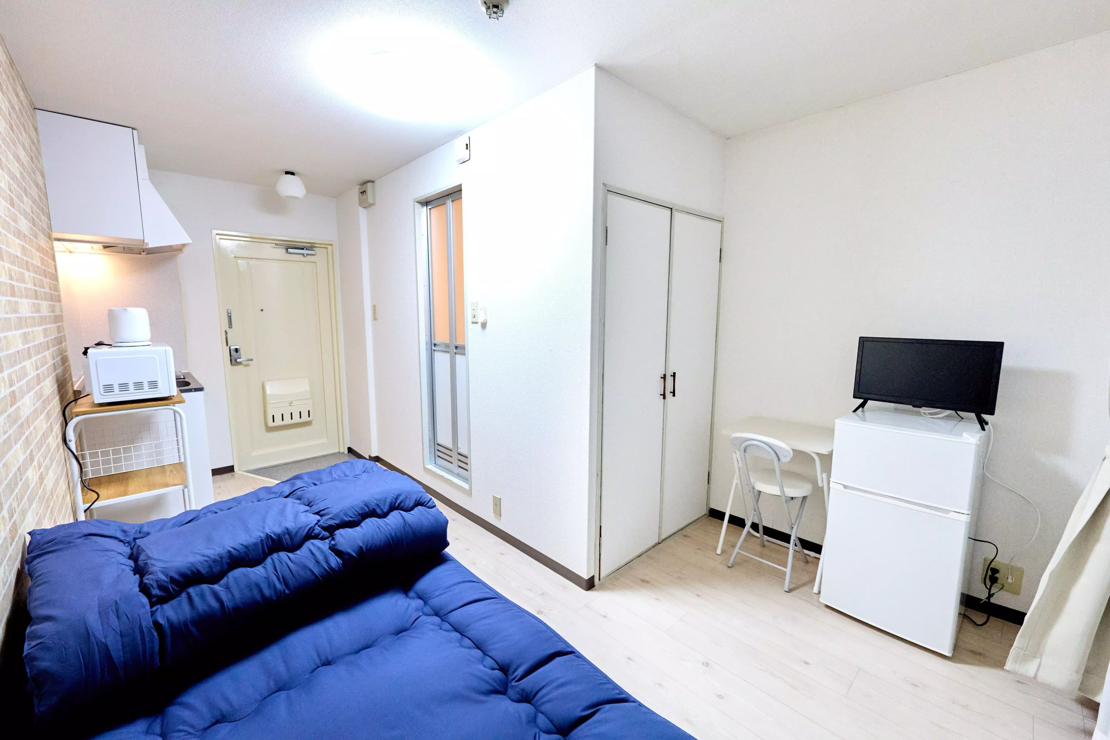 AP915 K'S Court Riverside Aikawa 406 photo 4