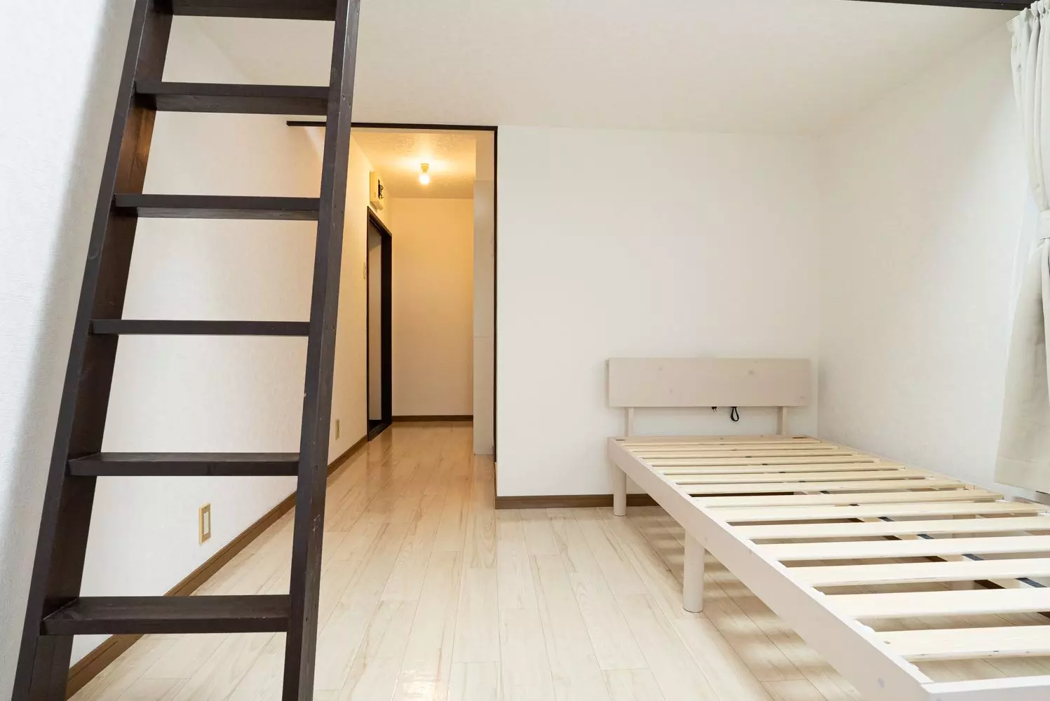 AP1243 Taniguchi Building 307
